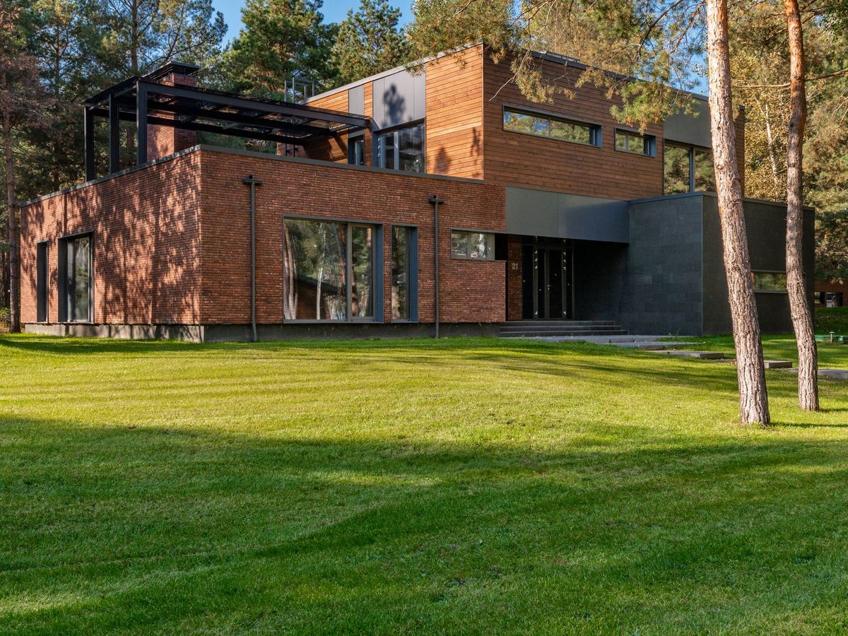 Beykoz Kanlıca'da Bahçeli Kiralık Villa